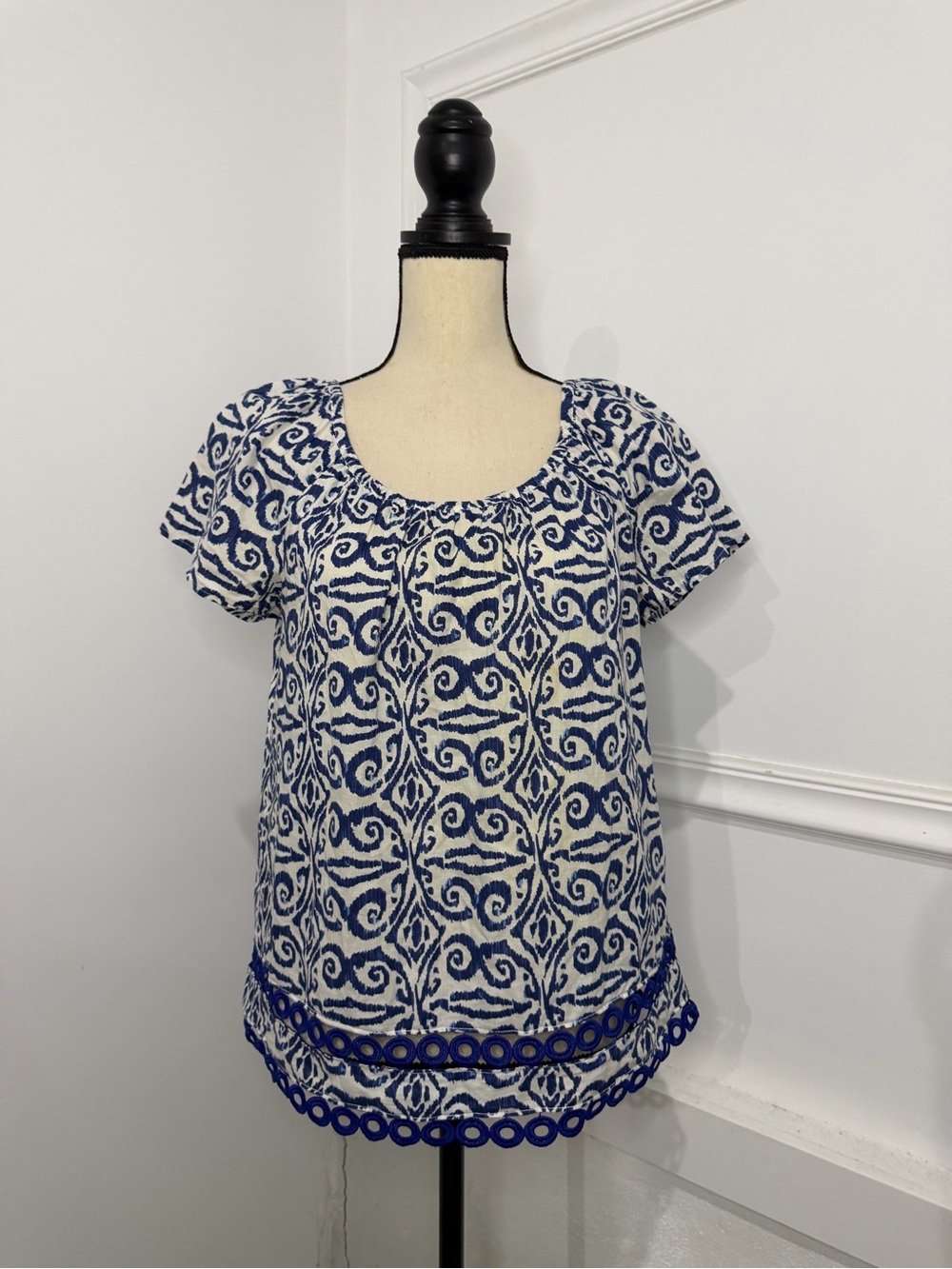 Vineyard Vines Navy and White Scroll-Print Short Sleeve Blouse
